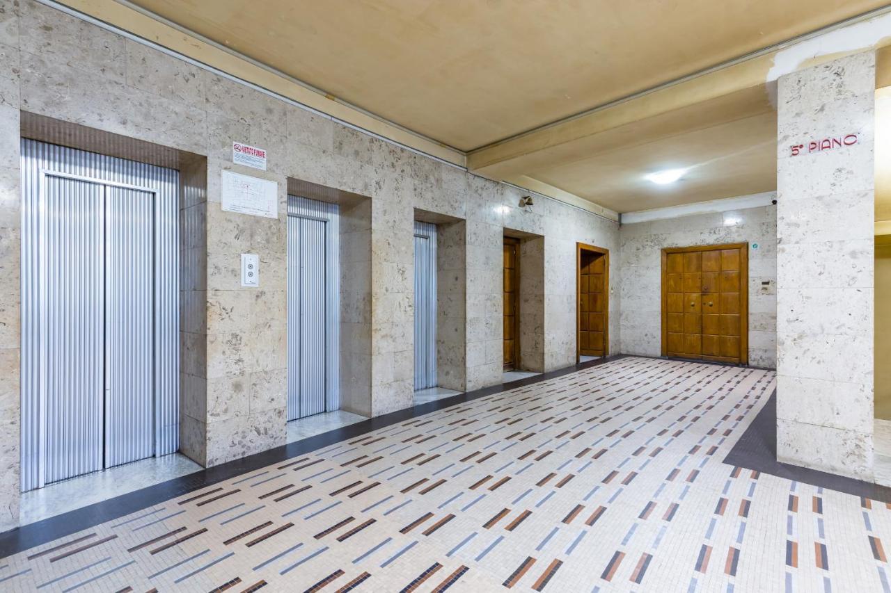 Piazza Municipio Apartments By Wonderful Italy Nápoles Exterior foto